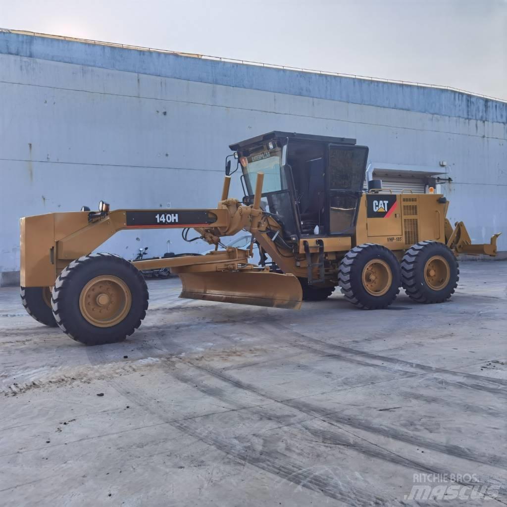 CAT 140 H معدات تمهيد الطرق