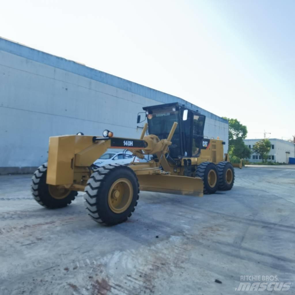 CAT 140 H معدات تمهيد الطرق