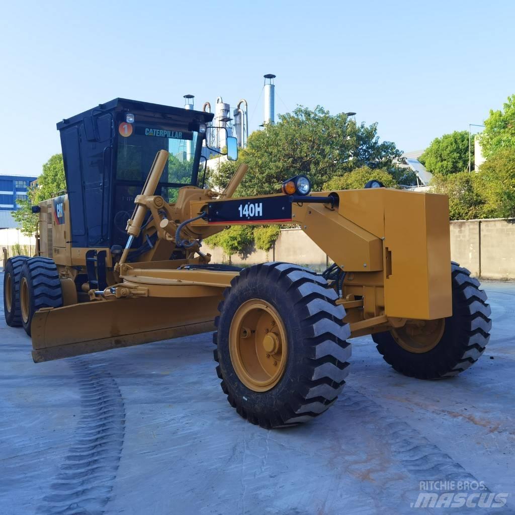 CAT 140 H معدات تمهيد الطرق