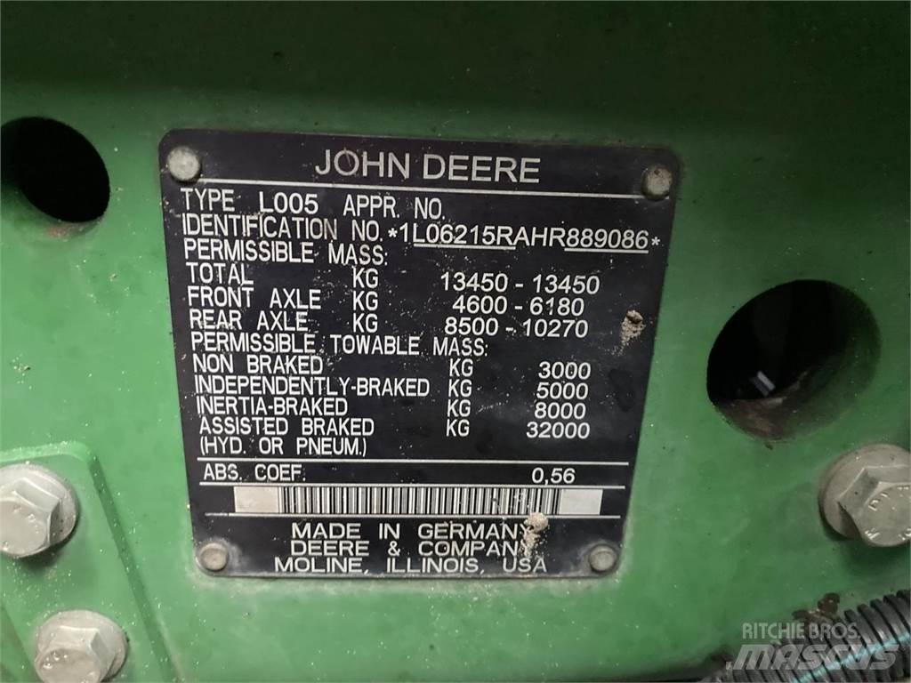 John Deere 6215R الجرارات