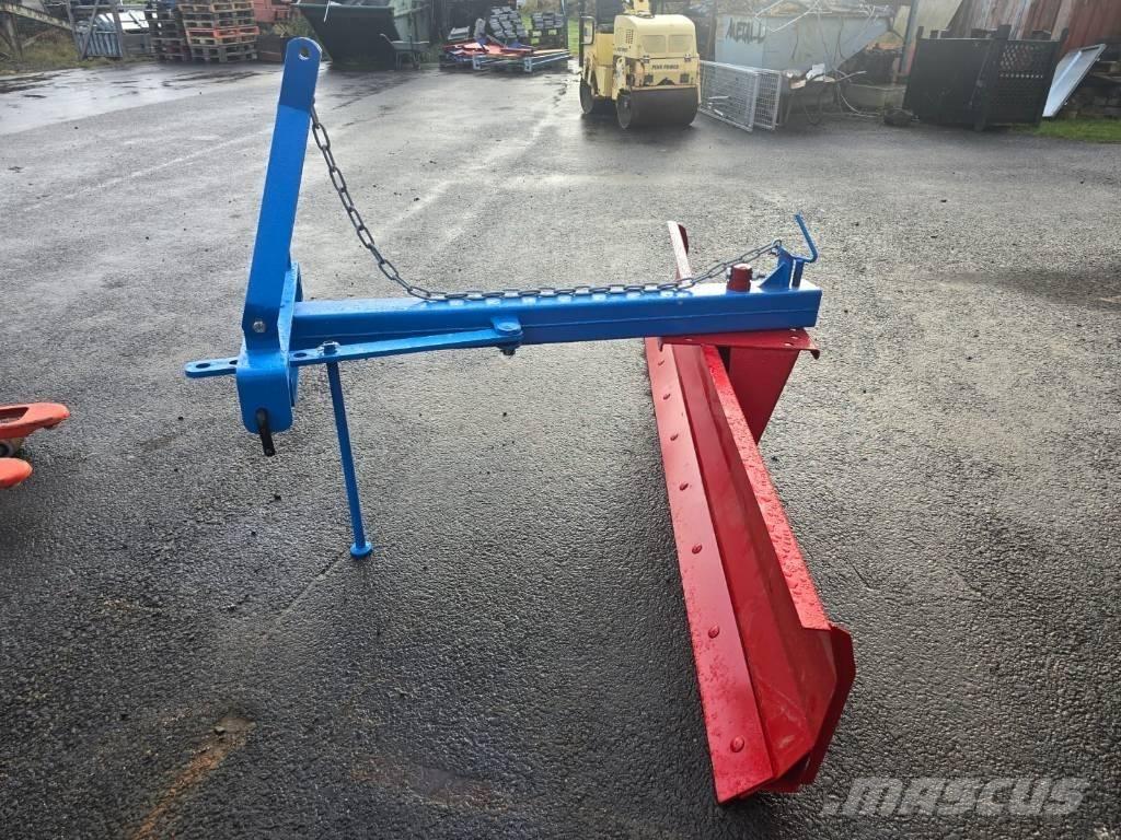 Vändbart Schaktblad الجرارات