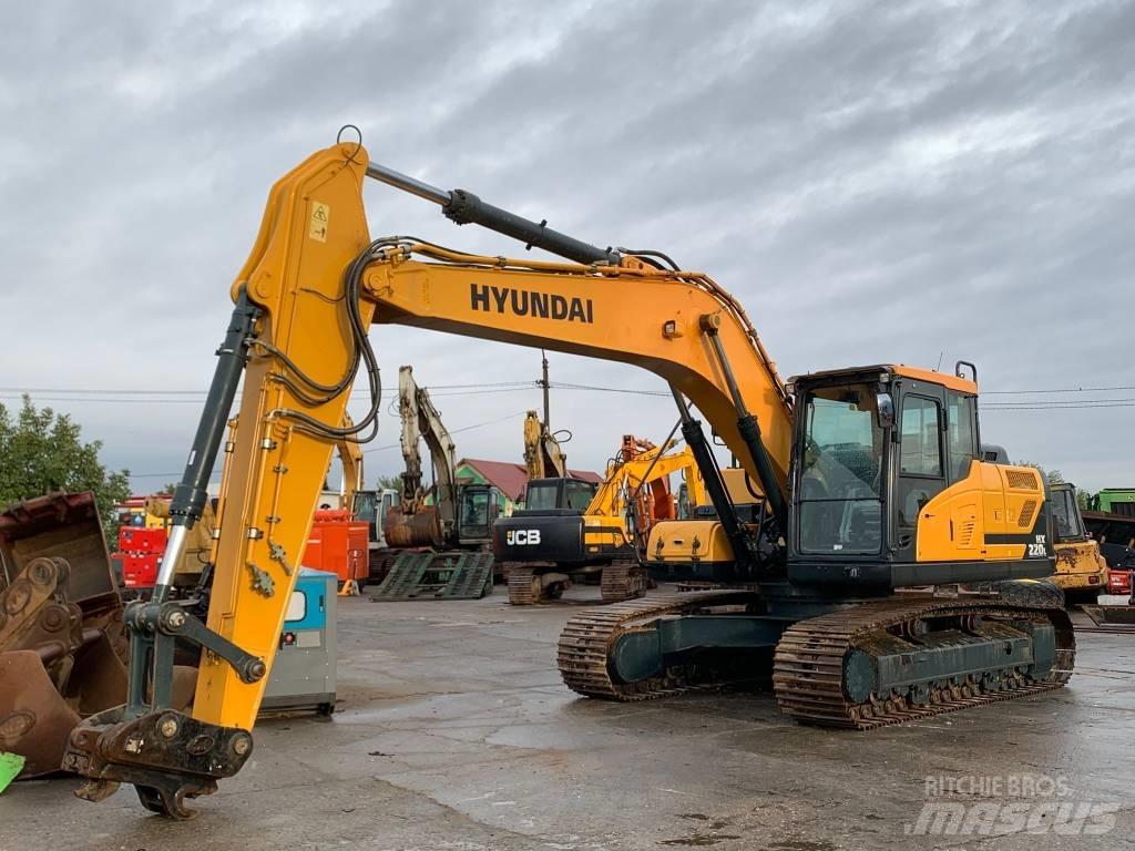 Hyundai HX 220 L حفارات زحافة
