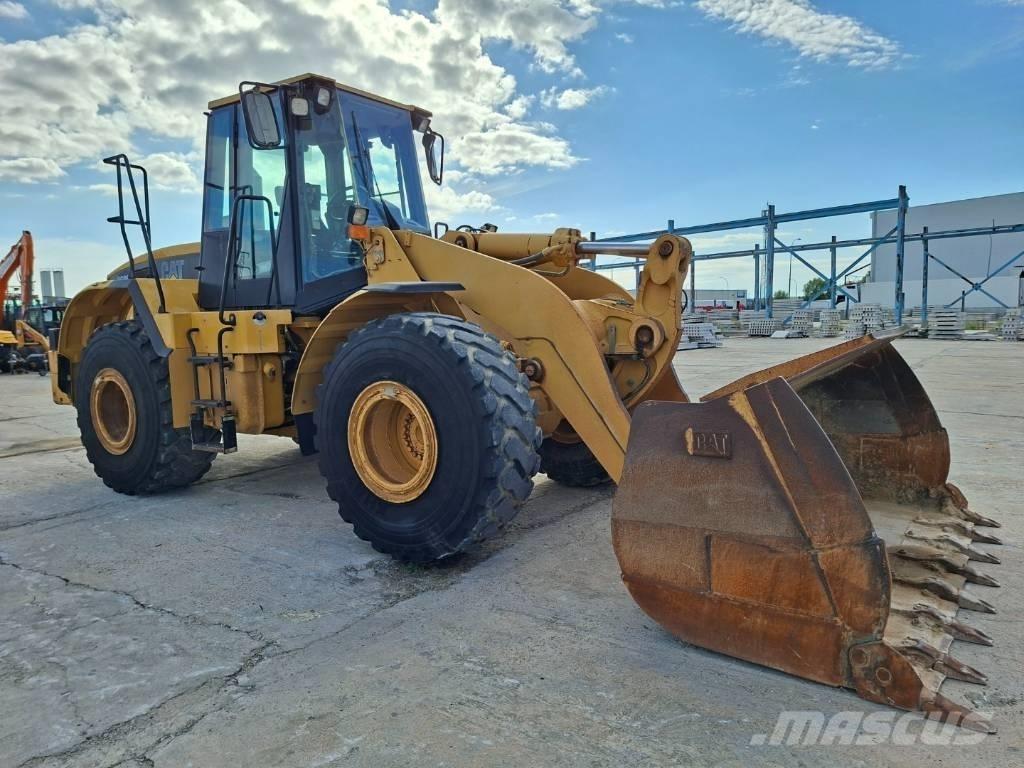 CAT 962 G لوادر بعجل