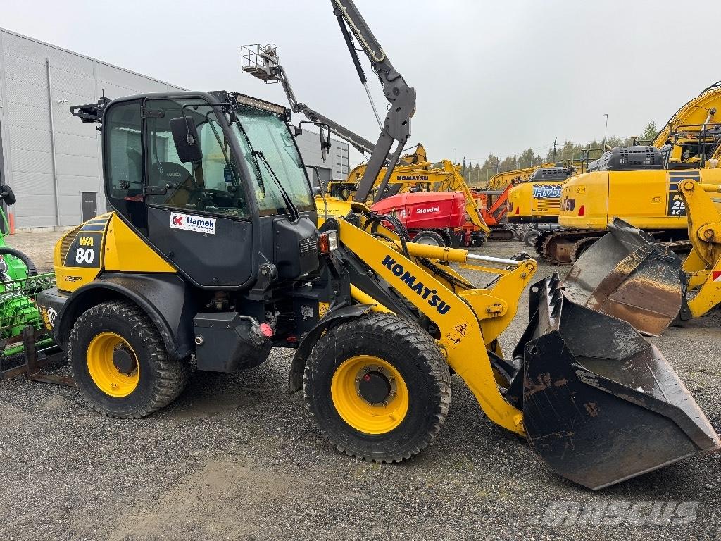 Komatsu WA 80-6 لوادر بعجل