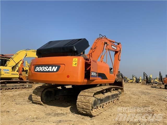 Doosan DH 300 حفارات زحافة