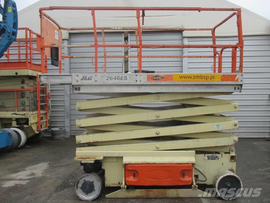 JLG 2646 ES رافعات مقصية الشكل