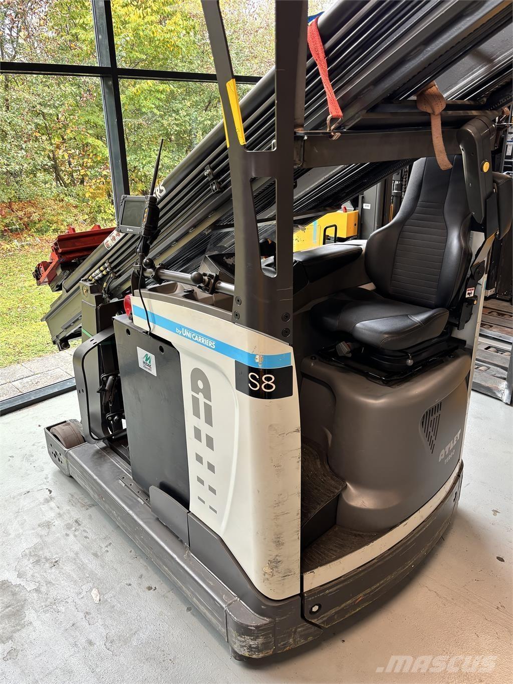 Atlet UHD200 شاحنة مناولة