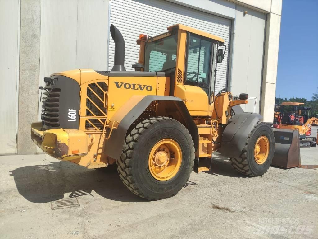 Volvo L 60 F لوادر بعجل
