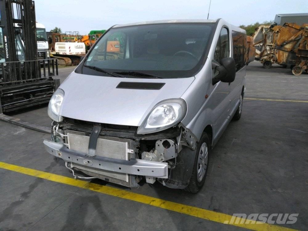 Opel Vivaro 1 حافلة صغيرة