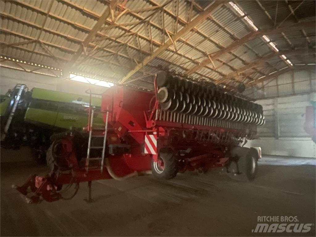 Kverneland DG 1200 مثاقيب