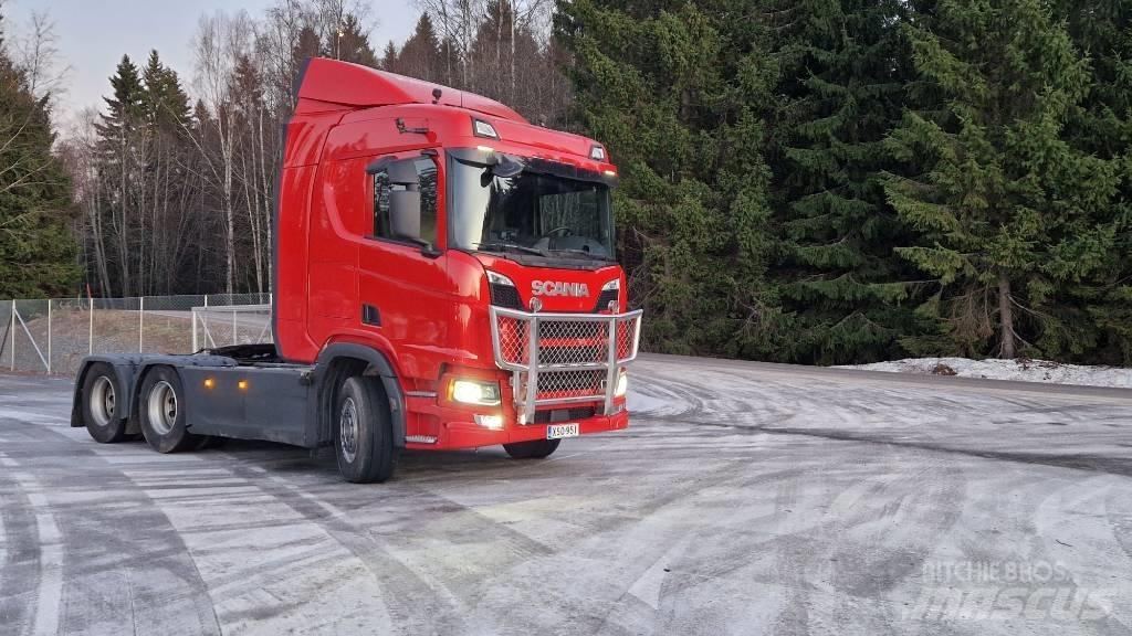Scania HCT R560 6x4 وحدات الجر