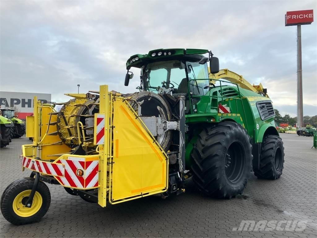 John Deere 9800i حصادات الأعلاف