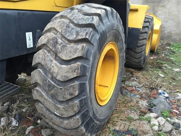Komatsu WA 320-5 لوادر بعجل