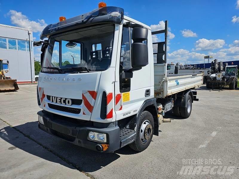 Iveco 80E 18 شاحنات مسطحة/مفصلية الجوانب