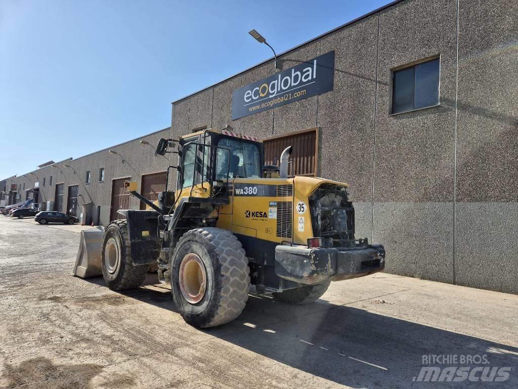 Komatsu WA 380-6 لوادر بعجل