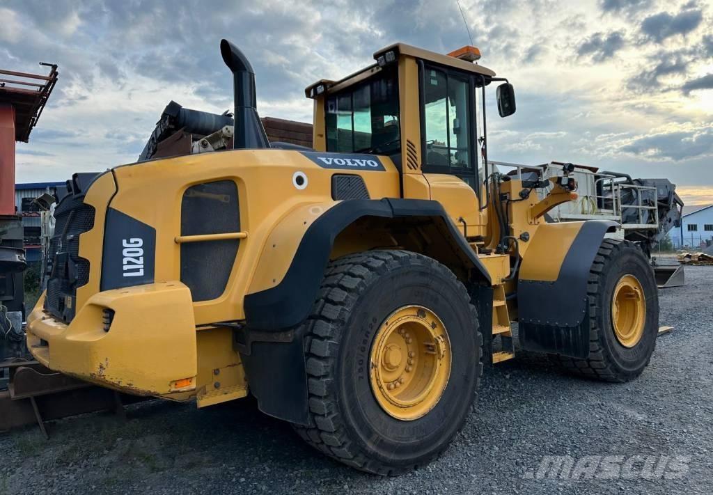 Volvo L 120 G لوادر بعجل