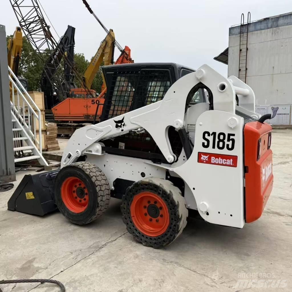 Bobcat S 185 لوادر انزلاقية التوجيه