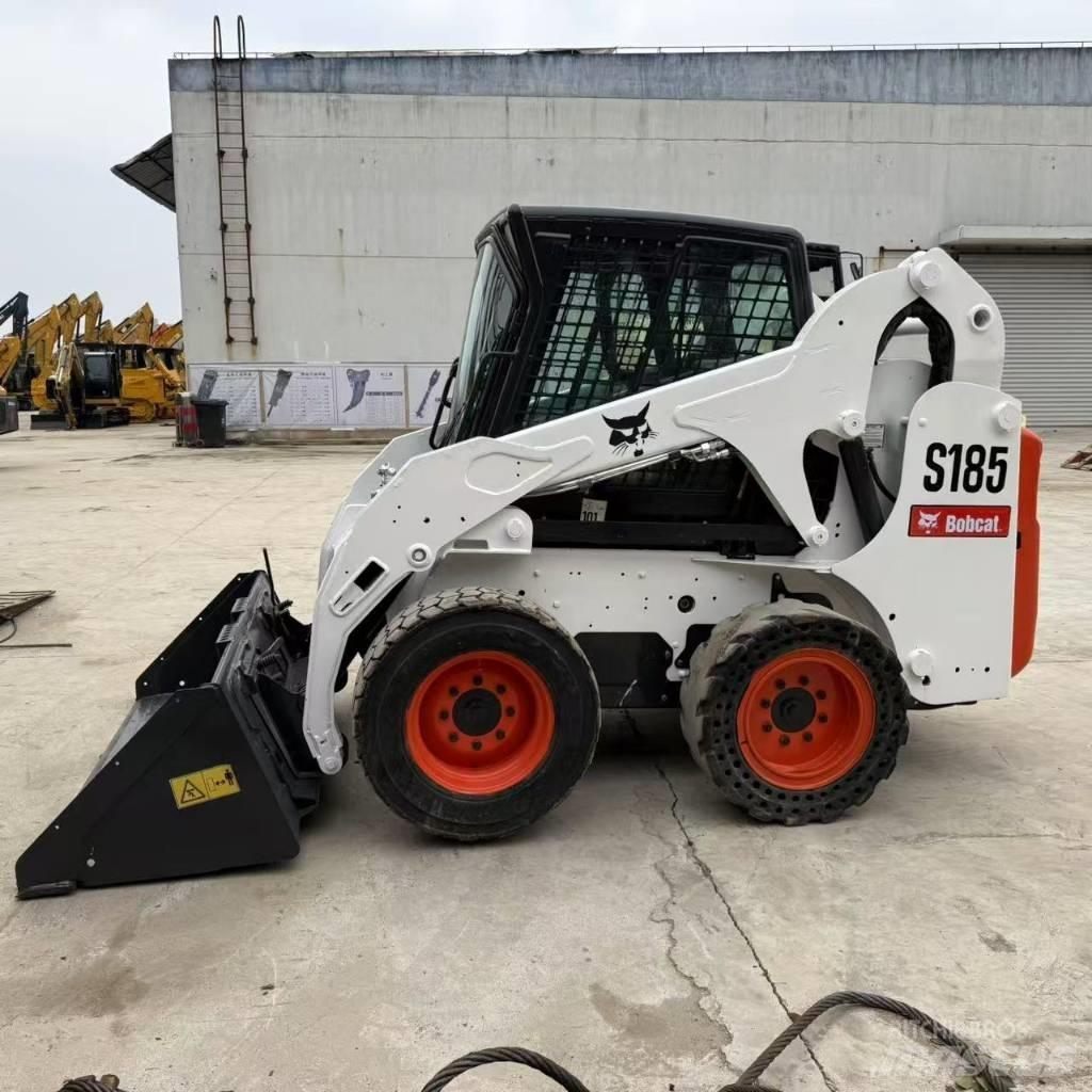 Bobcat S 185 لوادر انزلاقية التوجيه