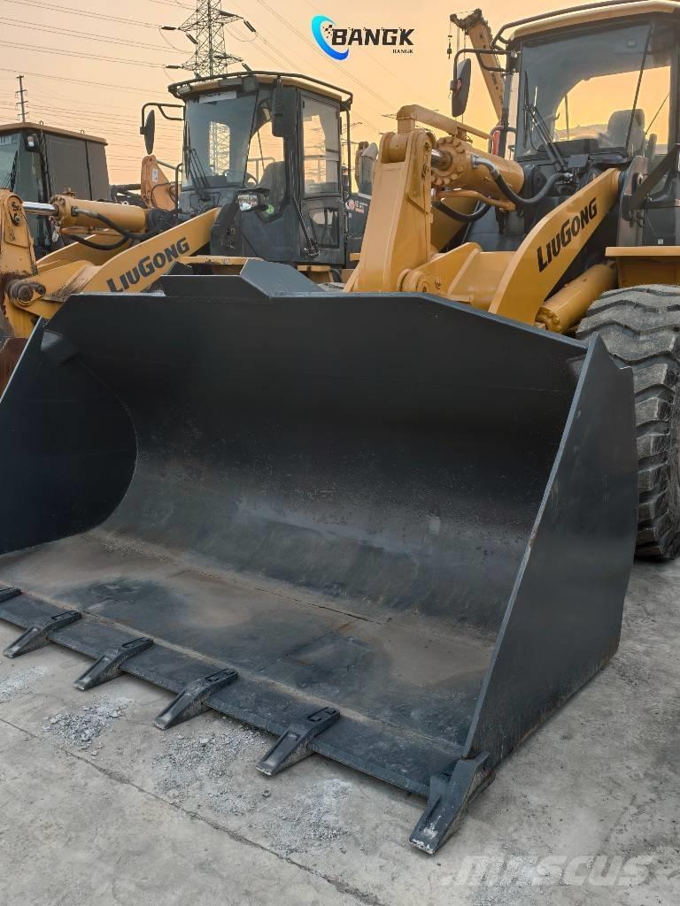 LiuGong CLG870H لوادر بعجل