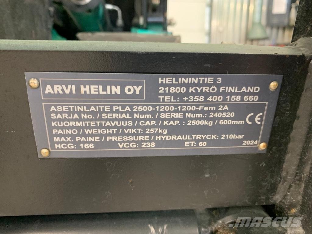 Mitsubishi FD 25 N2 شاحنات الديزل