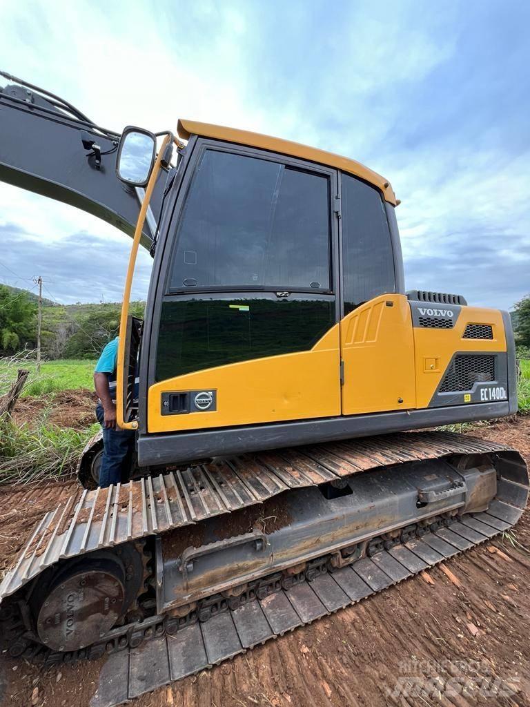 Volvo EC 140 DL حفارات زحافة
