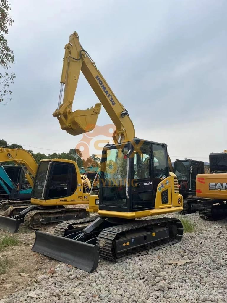 Komatsu PC 70 حفارات وسط 7 طن - 12 طن
