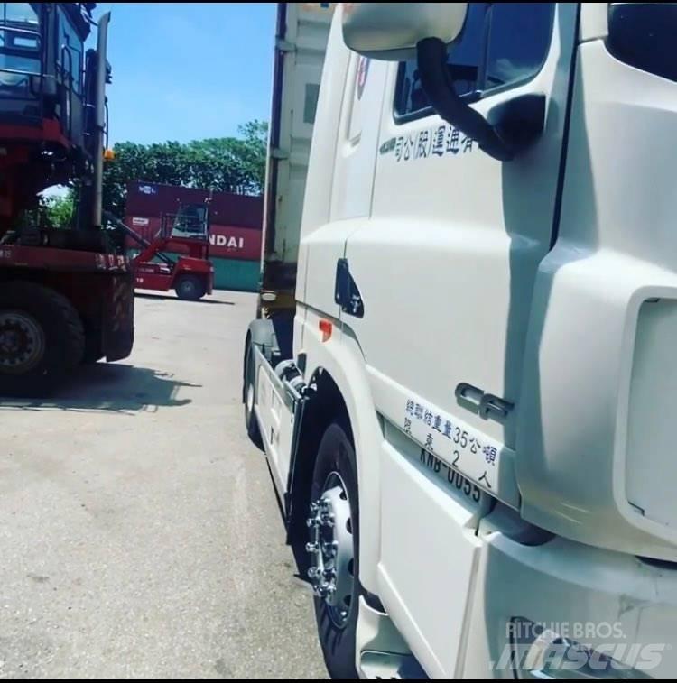 DAF CF 85.430 نصف مقطورات حاويات