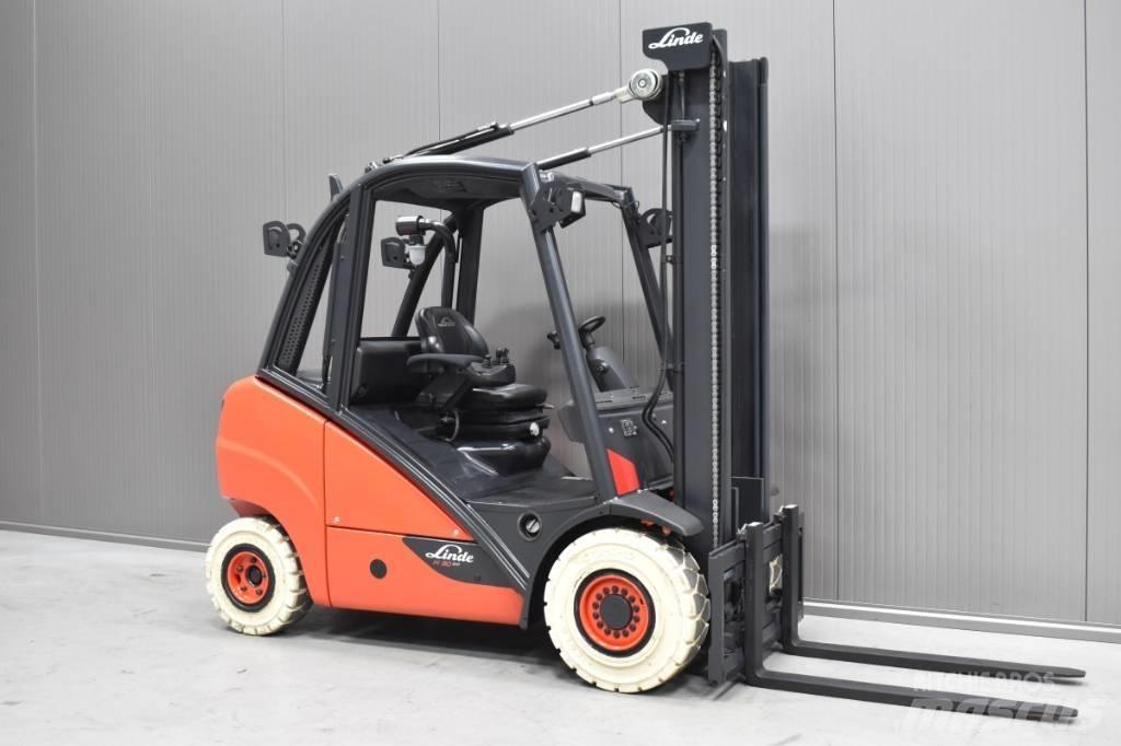 Linde H 30 D شاحنات الديزل