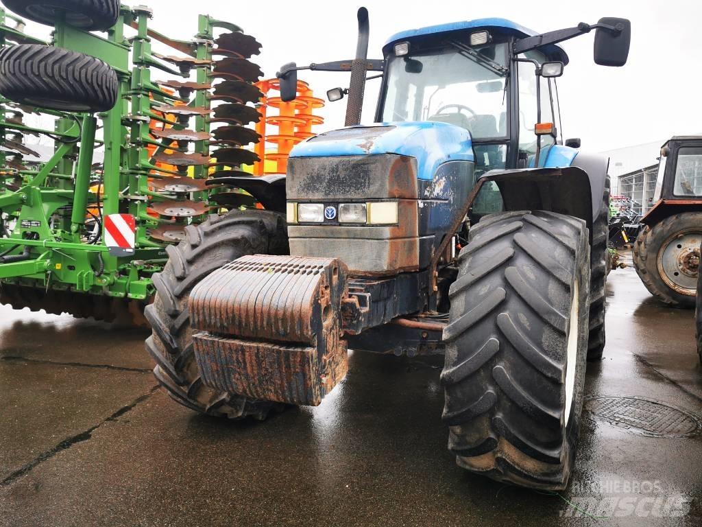 New Holland TM 190 الجرارات