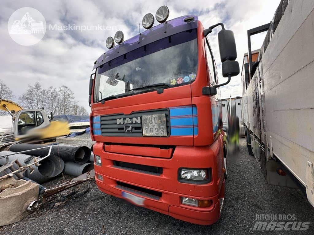 MAN TGX 28.530 LAXO شاحنات بمقصورة وهيكل