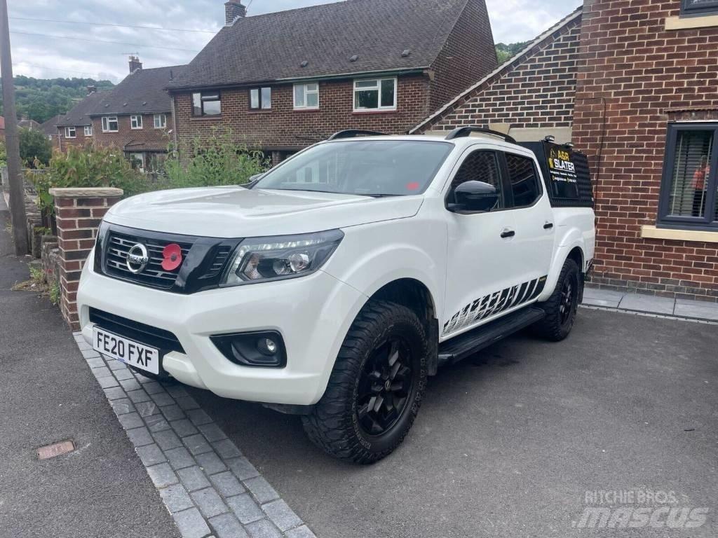 Nissan Navara سيارات