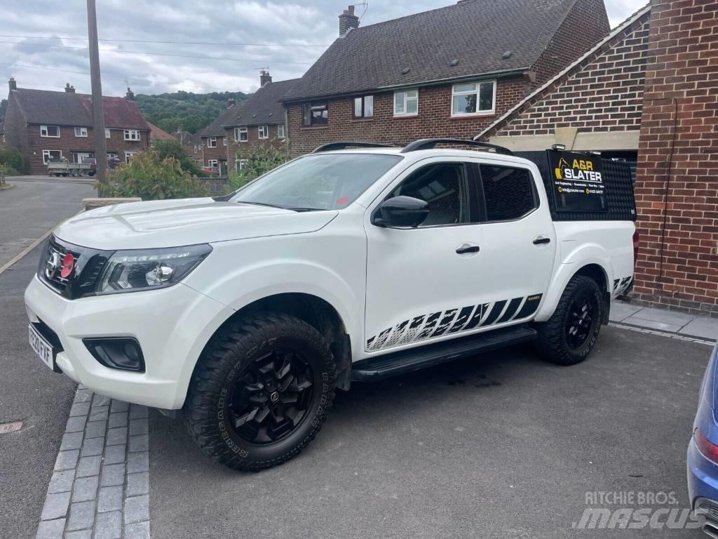 Nissan Navara سيارات