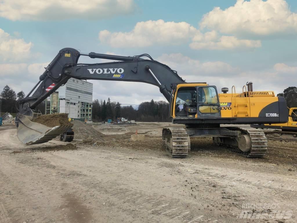 Volvo EC 700 B LC حفارات زحافة