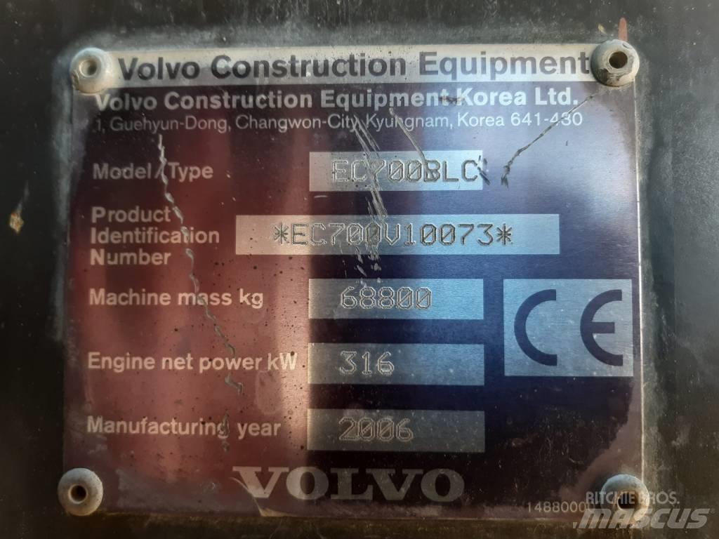 Volvo EC 700 B LC حفارات زحافة