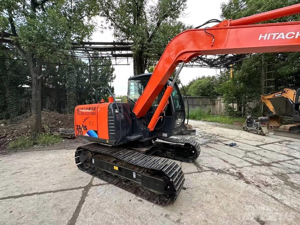 Hitachi 70 حفارات زحافة