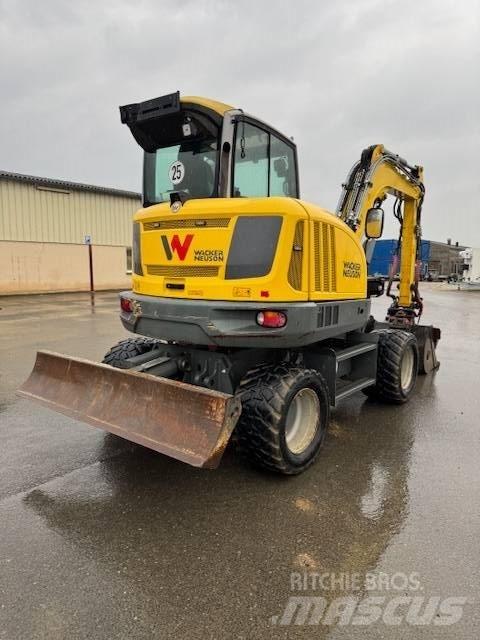 Wacker Neuson EW 65 حفارات بعجل