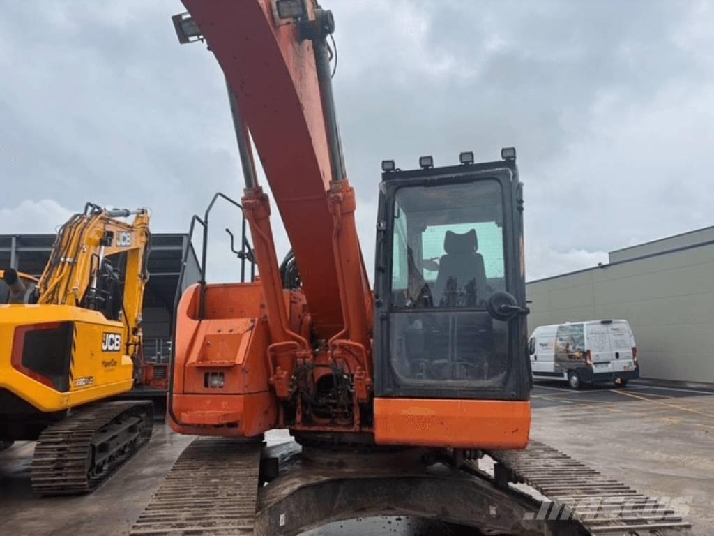 Doosan 235 LCR حفارات زحافة