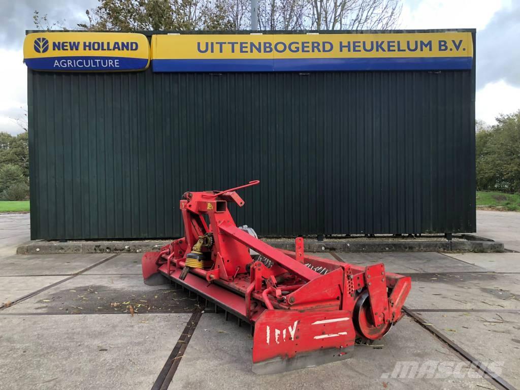 Lely 300-35 الكاسحات وقلابات التربة ذات المحركات