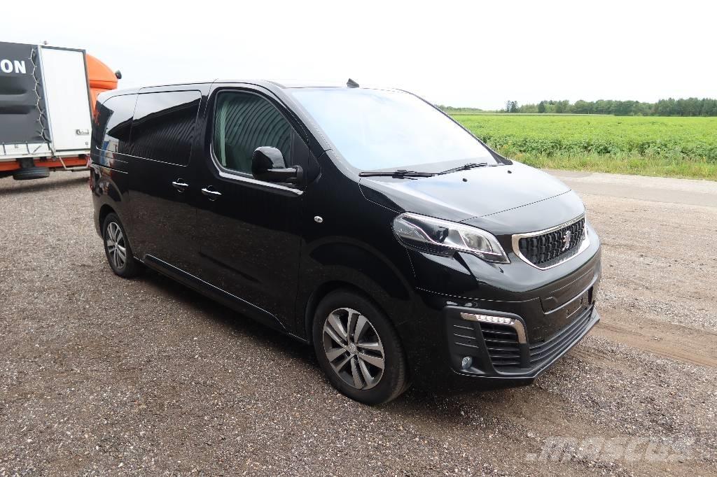 Peugeot E-Traveller سيارات