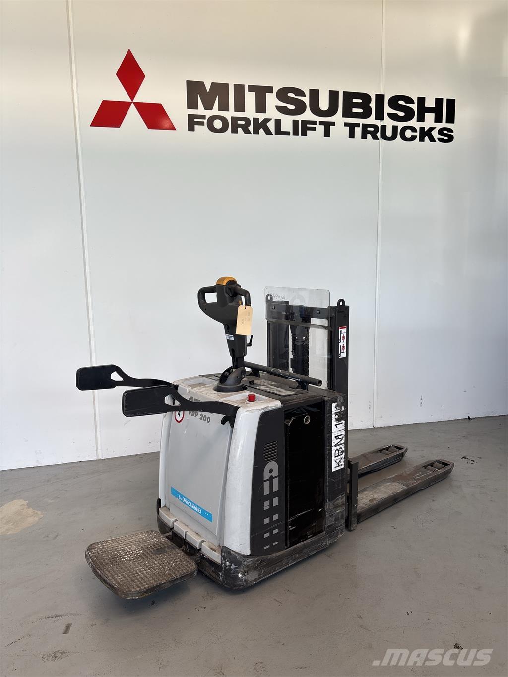 UniCarriers PDP200 شاحنات مناولة ذاتية الدفع