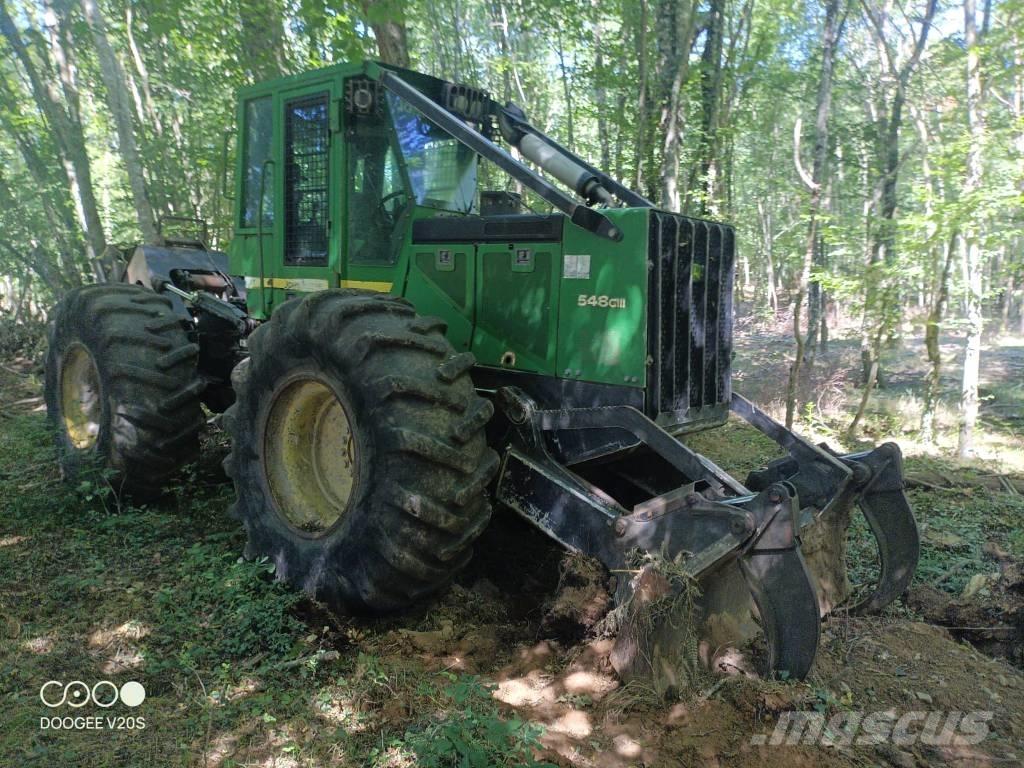 John Deere 548 G III ساحبات الأشجار