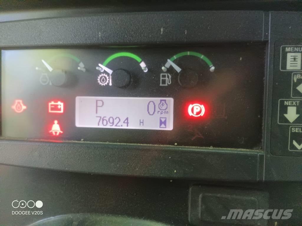 John Deere 548 G III ساحبات الأشجار