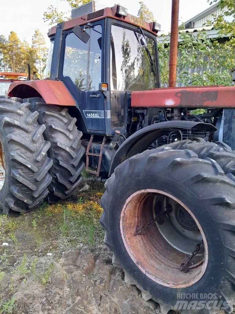 CASE 1455 الجرارات