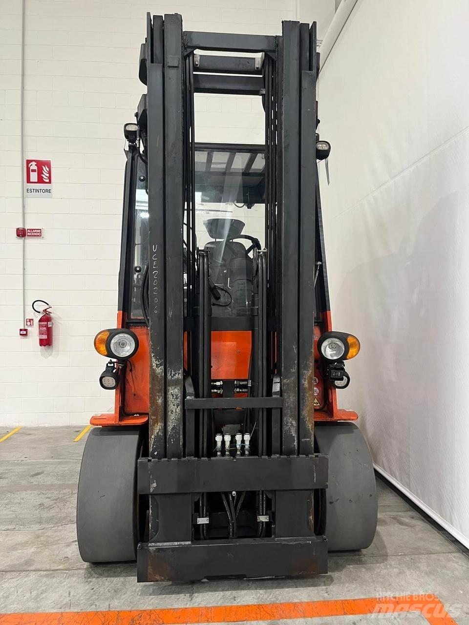  Z70H شاحنات ذات رافعات شوكية تعمل بالكهرباء