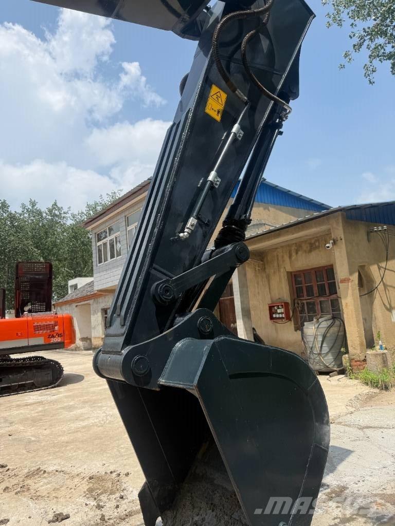 Hyundai R220LC-9S حفارات زحافة