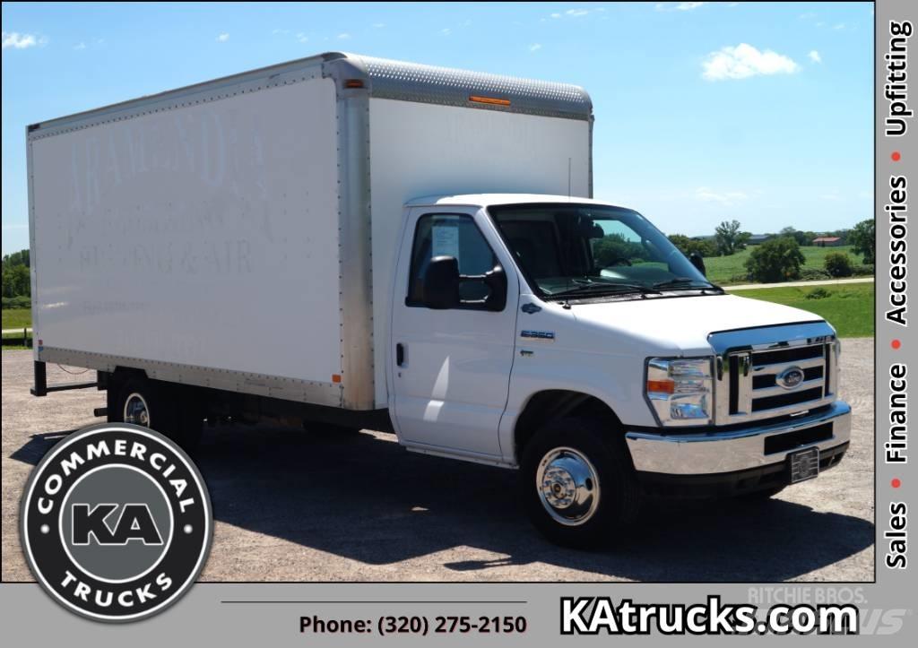 Ford E 350 SD شاحنات ذات هيكل صندوقي