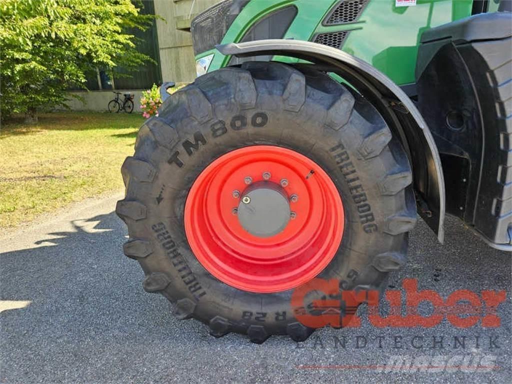 Fendt 718 الجرارات