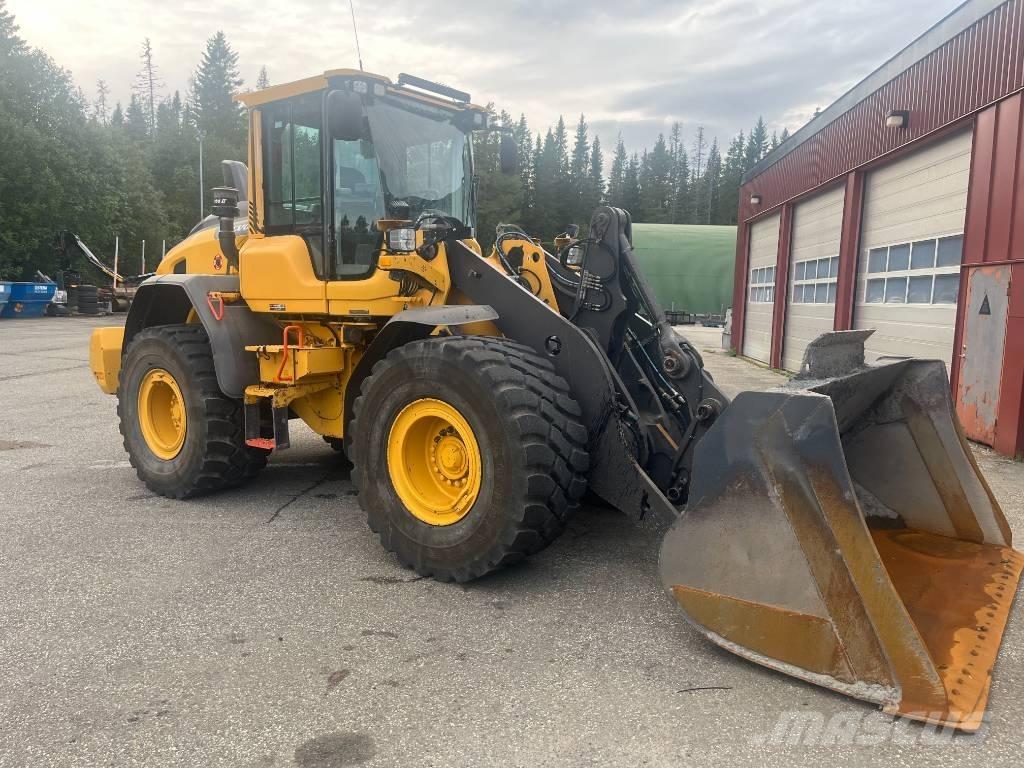 Volvo L 90 H لوادر بعجل
