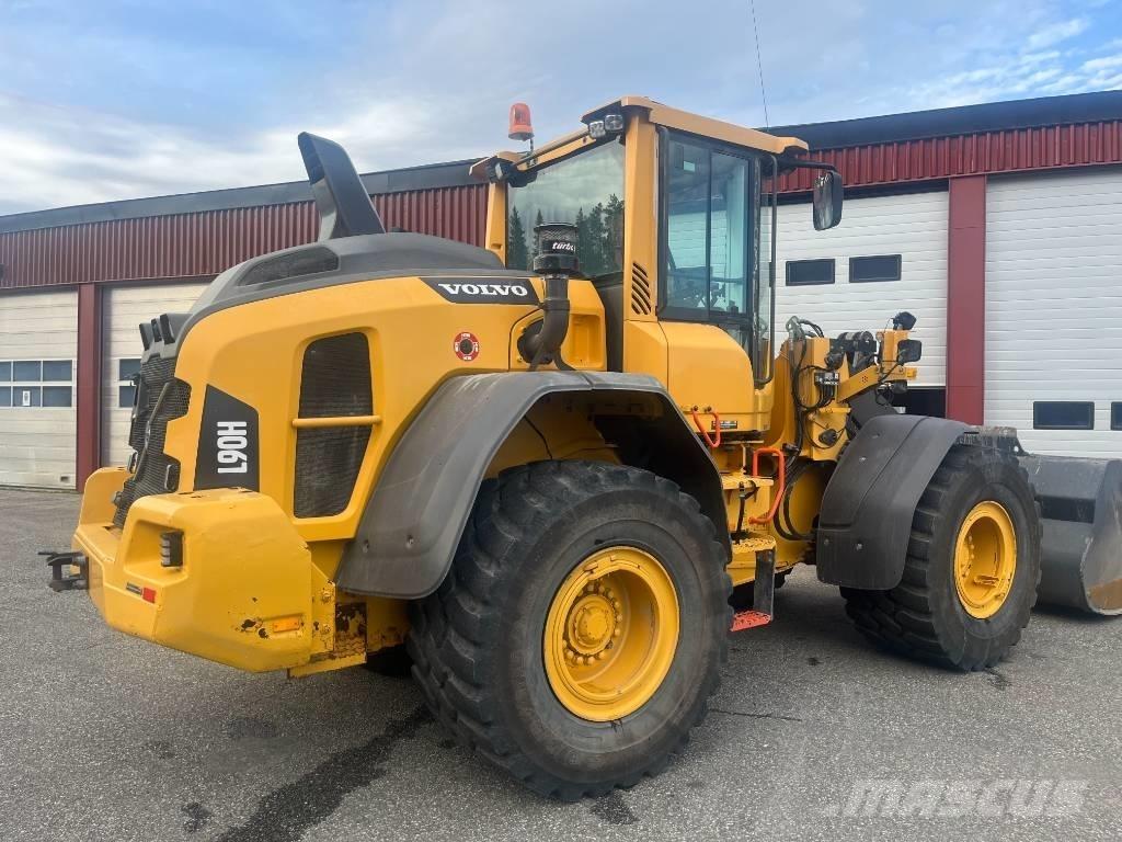 Volvo L 90 H لوادر بعجل