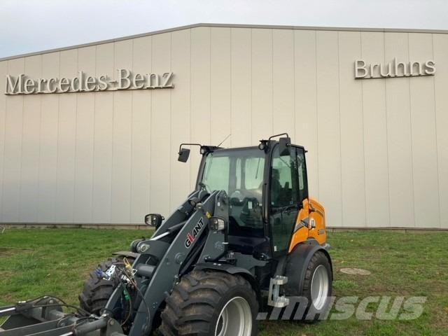 GiANT G5000 لوادر بعجل